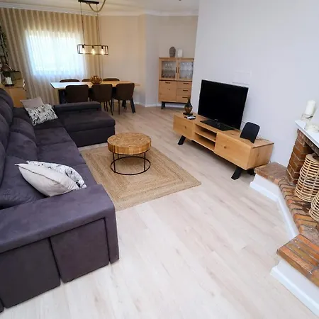 Apartman Diamante House Com Garagem Privada *