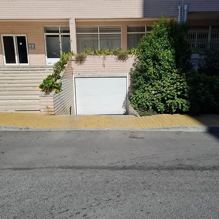 Diamante House Com Garagem Privada