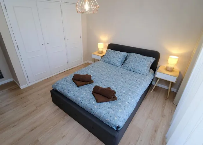 Diamante House Com Garagem Privada * Брага